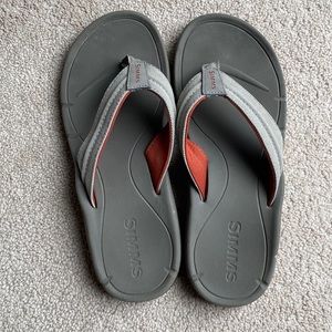 Simms west shore flip flops sz 11 mens